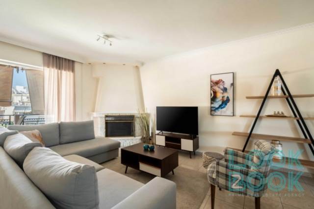 ΜΟΝΤΕΡΝΟ ΠΛΗΡΩΣ ΕΠΙΠΛΩΜΕΝΟ ΚΑΙ ΕΞΟΠΛΙΣΜΕΝΟ ΔΙΑΜΕΡΙΣΜΑ ΣΤΗ ΓΛΥΦΑΔΑ ΣΕ ΑΡΙΣΤΗ ΚΑΤΑΣΤΑΣΗ 