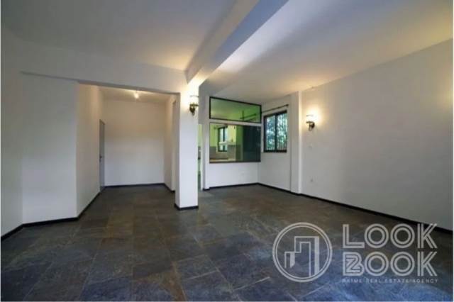 ΟΜΟΡΦΟ ΑΝΑΚΑΙΝΙΣΜΕΝΟ ΔΙΑΜΕΡΙΣΜΑ ΣΤΑ ΚΑΛΥΜΝΙΩΤΙΚΑ ΒΟΥΛΑΣ 