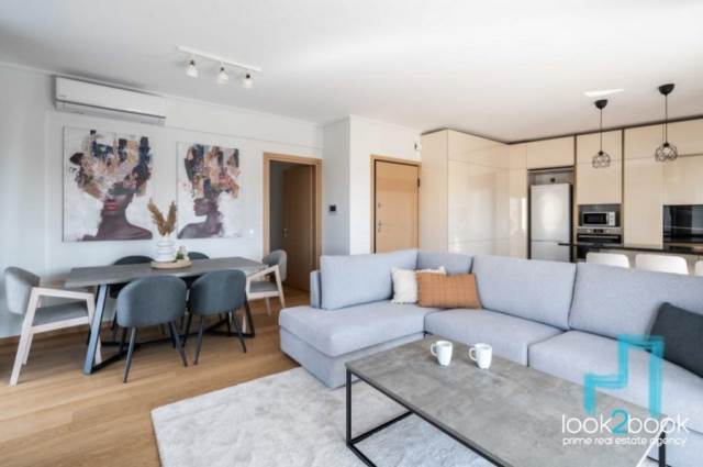 ΦΑΝΤΑΣΤΙΚΟ ΠΛΗΡΩΣ ΕΠΙΠΛΩΜΕΝΟ ΔΙΑΜΕΡΙΣΜΑ ΣΤΟ ΠΑΛΑΙΟ ΦΑΛΗΡΟ 