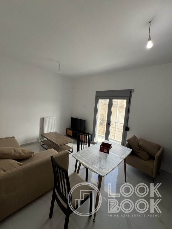 ΚΑΤΑΠΛΗΚΤΙΚΟ ΠΛΗΡΩΣ ΕΠΙΠΛΩΜΕΝΟ ΔΙΑΜΕΡΙΣΜΑ ΣΤΟΝ ΠΕΙΡΑΙΑ ΣΕ ΑΡΙΣΤΗ ΚΑΤΑΣΤΑΣΗ 