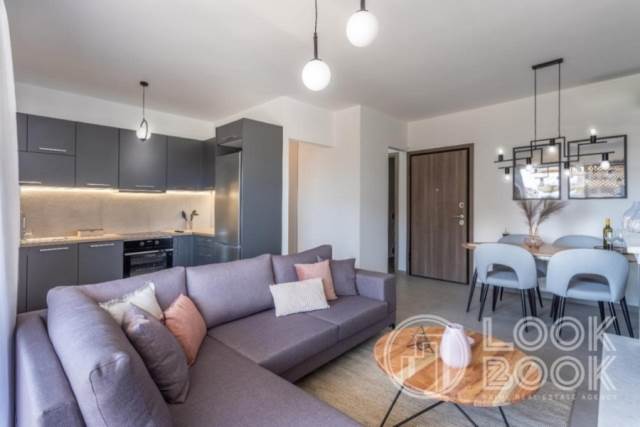 ΜΟΝΤΕΡΝΟ ΕΠΙΠΛΩΜΕΝΟ ΔΙΑΜΕΡΙΣΜΑ ΣΤΗΝ ΑΝΩ ΓΛΥΦΑΔΑ 