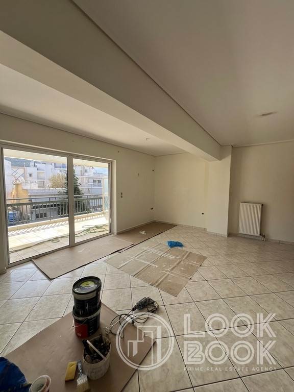 ΑΝΕΤΟ ΔΙΑΜΕΡΙΣΜΑ ΣΕ ΠΟΛΥ ΚΑΛΗ ΚΑΤΑΣΤΑΣΗ ΣΤΗΝ ΑΝΩ ΓΛΥΦΑΔΑΣ 