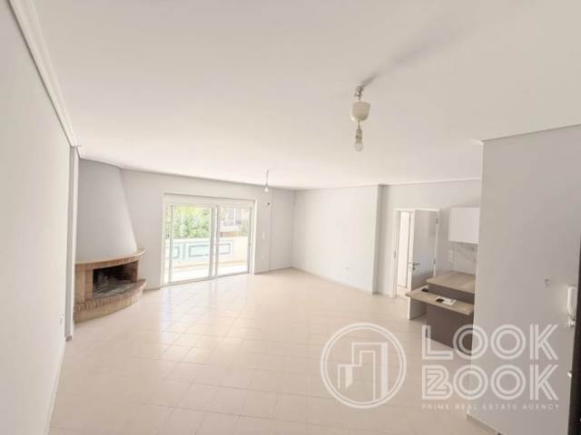 ΕΞΑΙΡΕΤΙΚΟ ΔΙΑΜΕΡΙΣΜΑ ΣΕ ΠΟΛΥ ΚΑΛΗ ΚΑΤΑΣΤΑΣΗ ΣΤΟΝ ΑΛΙΜΟ 