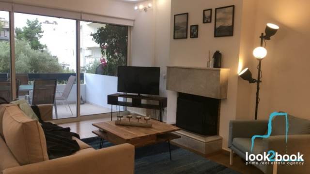 ΜΟΝΤΕΡΝΟ ΕΠΙΠΛΩΜΕΝΟ ΔΙΑΜΕΡΙΣΜΑ ΣΤΟ ΚΕΝΤΡΟ ΤΗΣ ΓΛΥΦΑΔΑΣ 