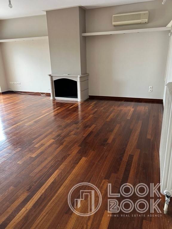 ΕΞΑΙΡΕΤΙΚΟ ΔΙΑΜΕΡΙΣΜΑ ΣΤΟ ΓΚΟΛΦ ΓΛΥΦΑΔΑΣ 