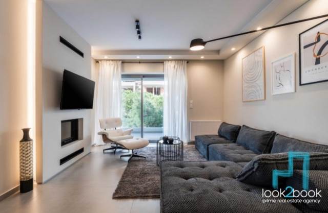 ΕΚΠΛΗΚΤΙΚΟ ΝΕΟΔΜΗΤΟ ΕΠΙΠΛΩΜΕΝΟ ΔΙΑΜΕΡΙΣΜΑ ΣΤΟΝ ΑΛΙΜΟ 