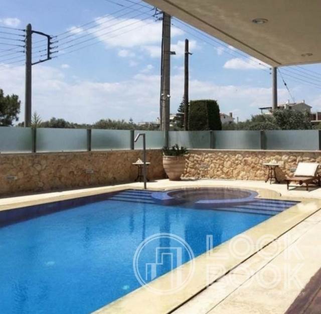 ΠΟΛΥΤΕΛΕΣ ΕΠΙΠΛΩΜΕΝΟ ΔΙΑΜΕΡΙΣΜΑ ΜΕ ΚΟΙΝΟΧΡΗΣΤΗ ΠΙΣΙΝΑ ΣΤΗ ΒΟΥΛΑ 