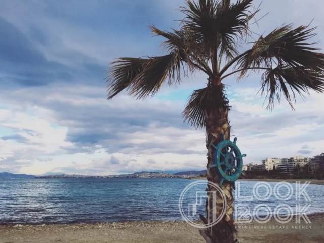 ΕΠΙΠΛΩΜΕΝΟ ΔΙΑΜΕΡΙΣΜΑ ΔΙΠΛΑ ΑΠΟ ΤΗΝ ΠΑΡΑΛΙΑ ΤΟΥ ΕΔΕΜ ΣΕ ΠΟΛΥ ΚΑΛΗ ΚΑΤΑΣΤΑΑΗ 