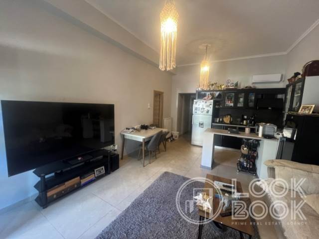 ΠΛΗΡΩΣ ΕΠΙΠΛΩΜΕΝΟ ΚΑΙ ΕΞΟΠΛΙΣΜΕΝΟ ΔΙΑΜΕΡΙΣΜΑ ΣΤΗΝ ΤΕΡΨΙΘΕΑ ΓΛΥΦΑΔΑΣ 
