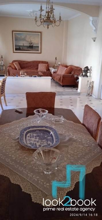 BEAUTIFUL PROFESSIONAL SPACE IN THE CENTER OF GLYFADA 