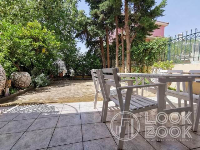 ΕΠΙΠΛΩΜΕΝΟ ΔΙΑΜΕΡΙΣΜΑ ΜΕ ΚΗΠΟ ΣΤΟ ΠΑΝΟΡΑΜΑ ΤΗΣ ΒΟΥΛΑΣ 