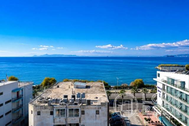 ΝΕΟΔΜΗΤΟ ΔΙΑΜΕΡΙΣΜΑ ΜΕ ΘΕΑ ΘΑΛΑΣΣΑ ΣΤΟΝ ΑΛΙΜΟ 