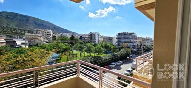 Πλήρως Ανακαινισμένο Διαμέρισμα με Κήπο και Θέσεις Στάθμευσης στην Τερψιθέα Γλυφάδας 