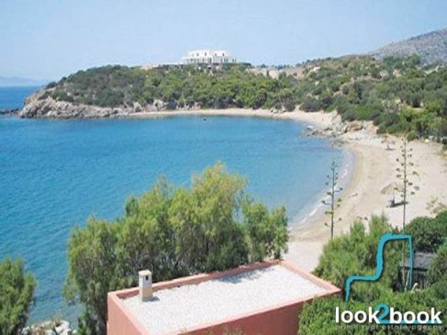 ΜΟΝΑΔΙΚΗ ΒΙΛΑ ΜΕ ΠΙΣΙΝΑ ΚΑΙ ΚΗΠΟ ΜΠΡΟΣΤΑ ΣΤΗ ΘΑΛΑΣΣΑ ΣΤΑ ΛΕΓΡΕΝΑ 